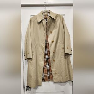 Vintage Burberry camden trench coat